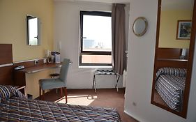 B&B Hôtel Rouen Centre St Sever